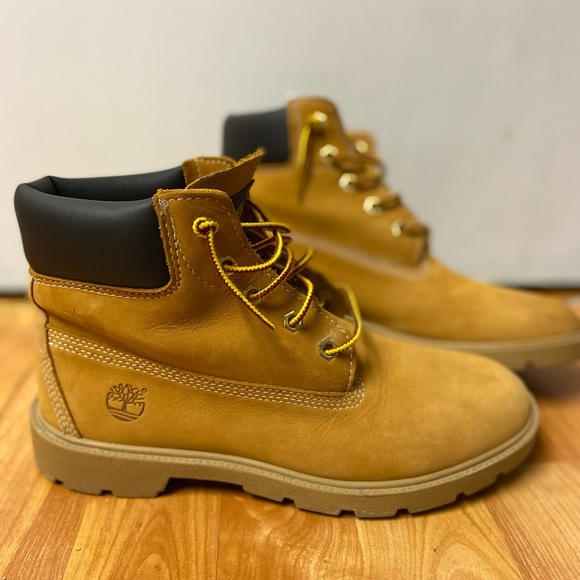 Timberland Boots - Picture 4 of 4